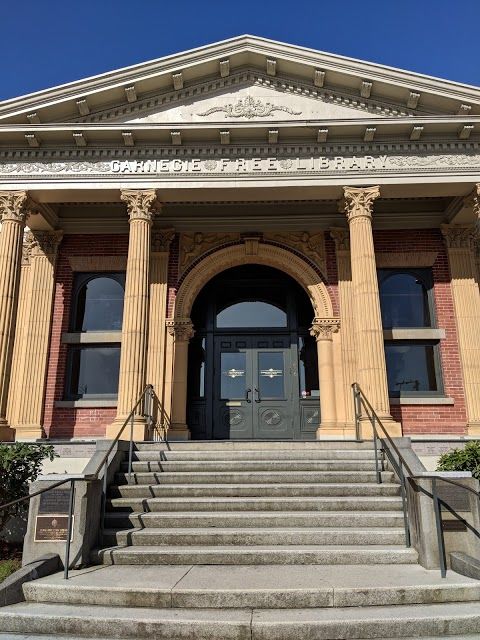 Morris Graves Museum of Art